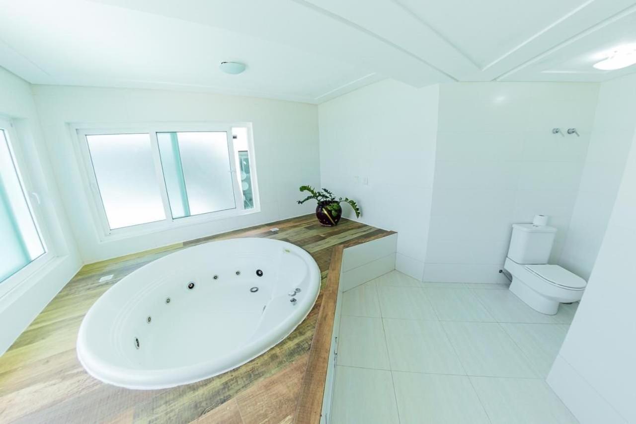 Mansao De Verao Luxuosa Na Do Estaleirinho * Balneario Camboriu