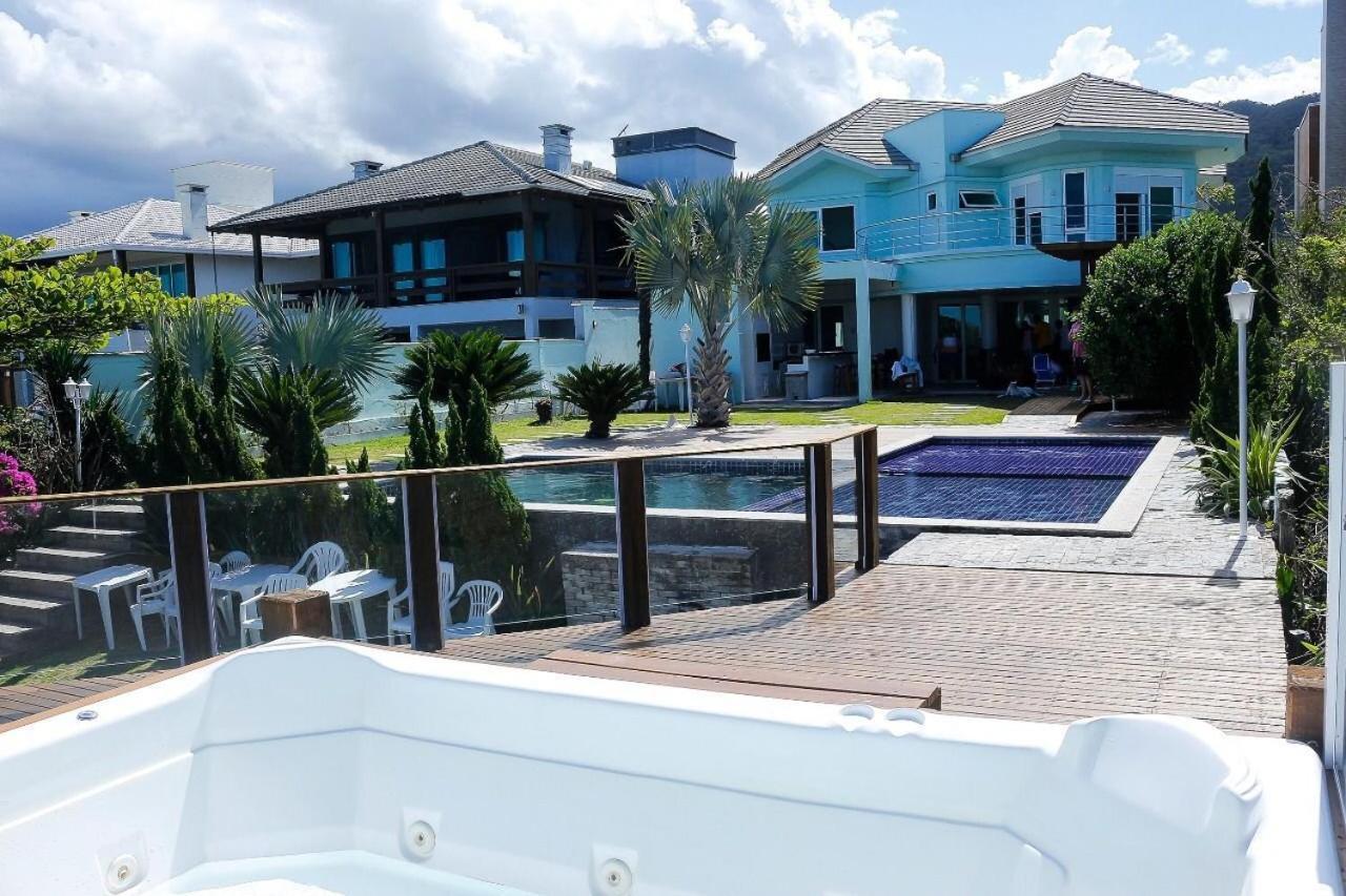 Casa de férias Mansao De Verao Luxuosa Na Do Estaleirinho